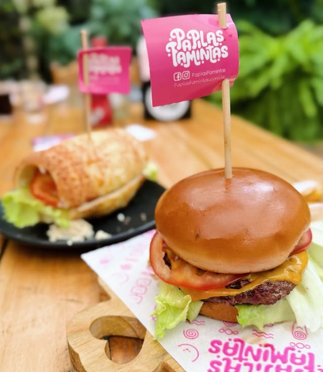 Papilas Famintas restaurante na floricultura em Barra Velha SC